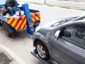 Ile kosztuje laweta? Poznaj stawki, opłaty i triki