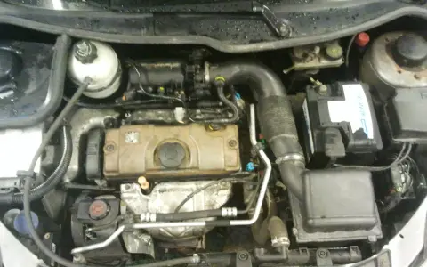 Peugeot 206: Gdzie jest czujnik wentylatora? Lokalizacja i objawy
