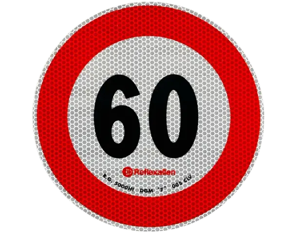 Jaka prędkość holowania? Limity 30/60 km/h i zasady bezpieczeństwa